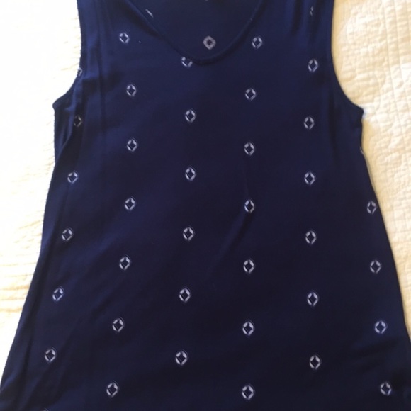 Navy blue Old Navy tank - Picture 1 of 3